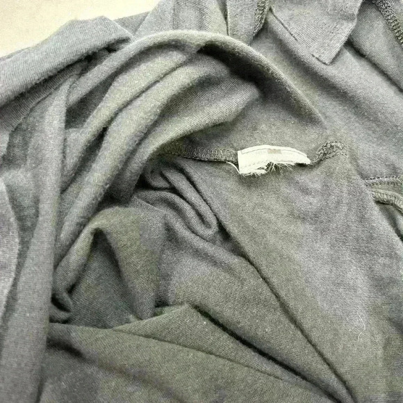 ABERCROMBIE Soft A&F Long Sleeve Shirt Black High Side Slit Crew Top Women Small - Picture 5 of 6